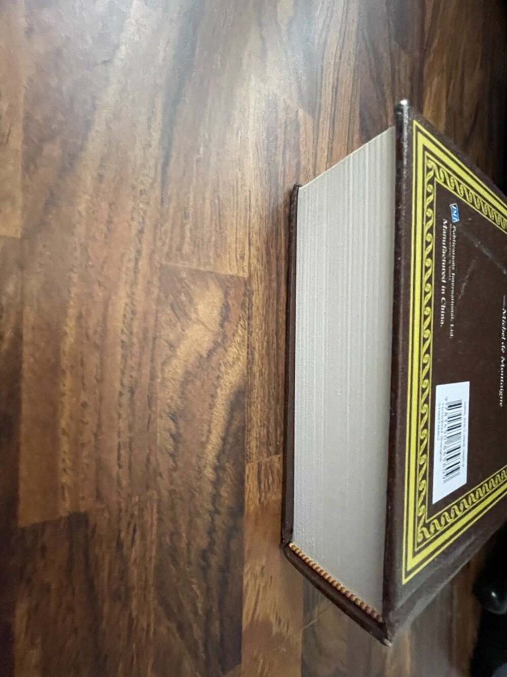 The Book of Unusual Knowledge: Big Book of Fascinating Facts & Information - Picture 10 of 11